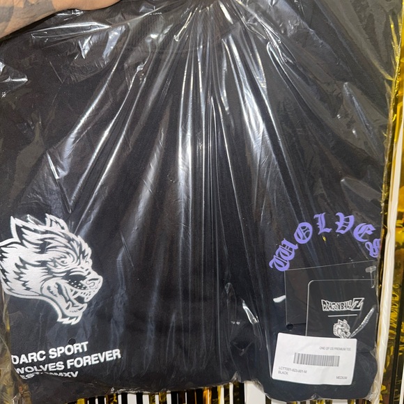 DARC SPORT X DRAGON BALL Z (DBZ) X VEGETA ONE OF US SHIRT - Picture 10 of 10